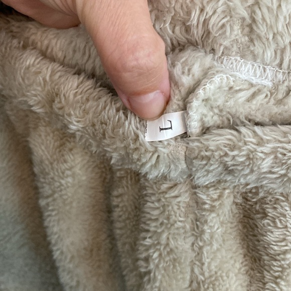 Cozy Cream Loungewear Set - Picture 6 of 6